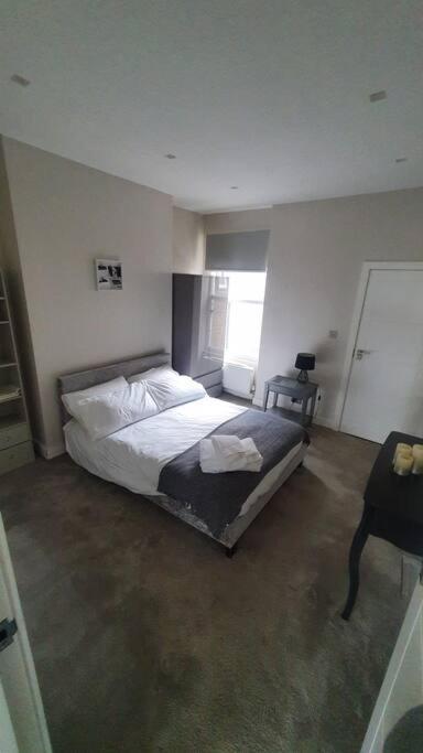 Entire Apartment Alexandra Palace, 런던 외부 사진